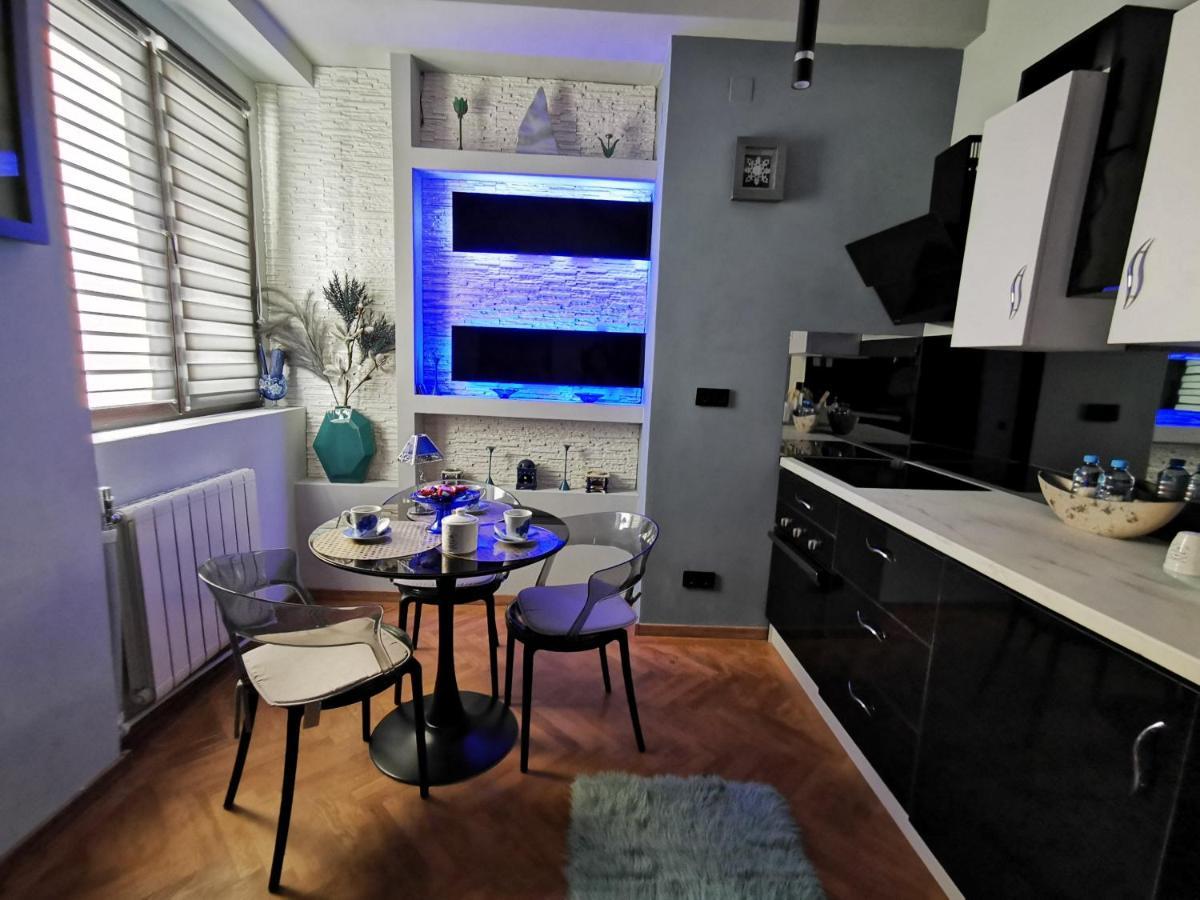 Crystal Central Apartment 브라쇼브 외부 사진