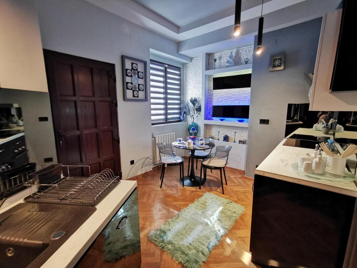 Crystal Central Apartment 브라쇼브 외부 사진