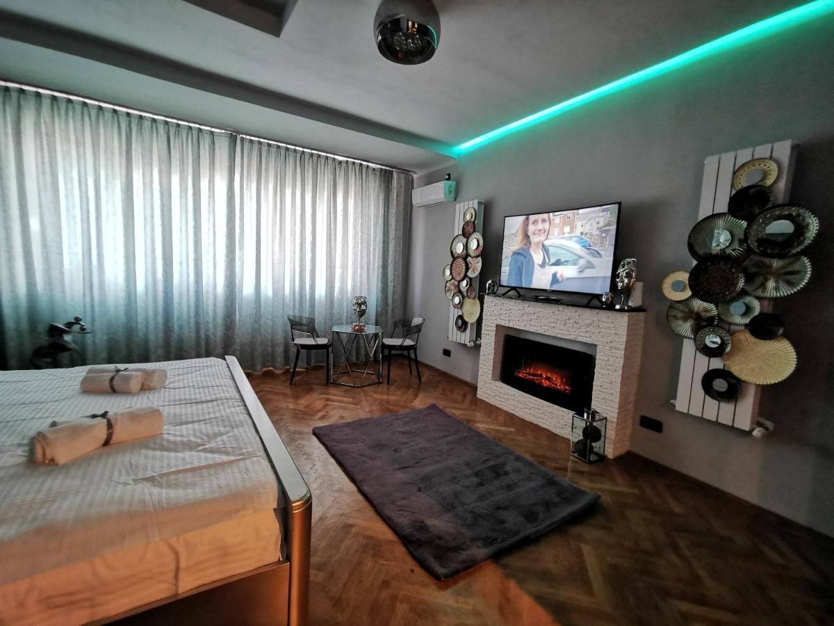 Crystal Central Apartment 브라쇼브 외부 사진