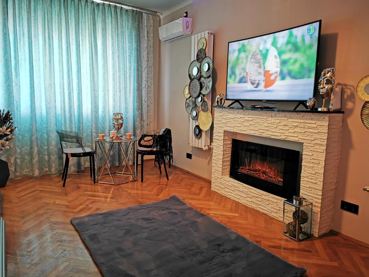 Crystal Central Apartment 브라쇼브 외부 사진