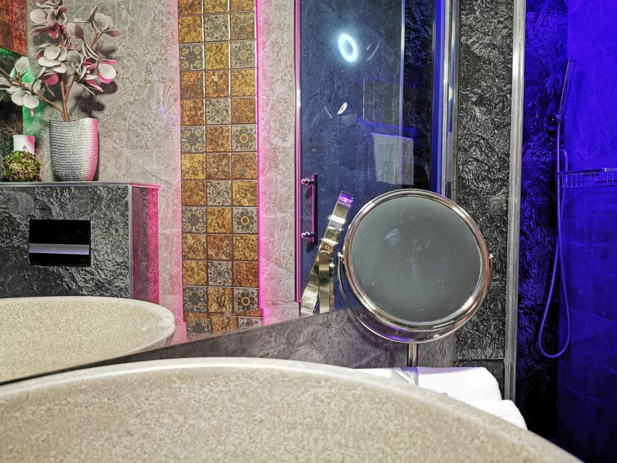 Crystal Central Apartment 브라쇼브 외부 사진